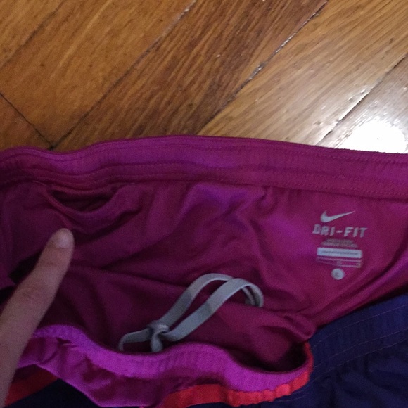 Nike running shorts - Picture 4 of 7